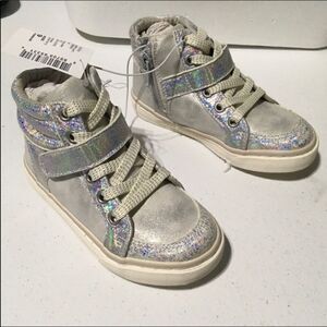 Children’s Place Silver Hi Top Sneakers (A12)